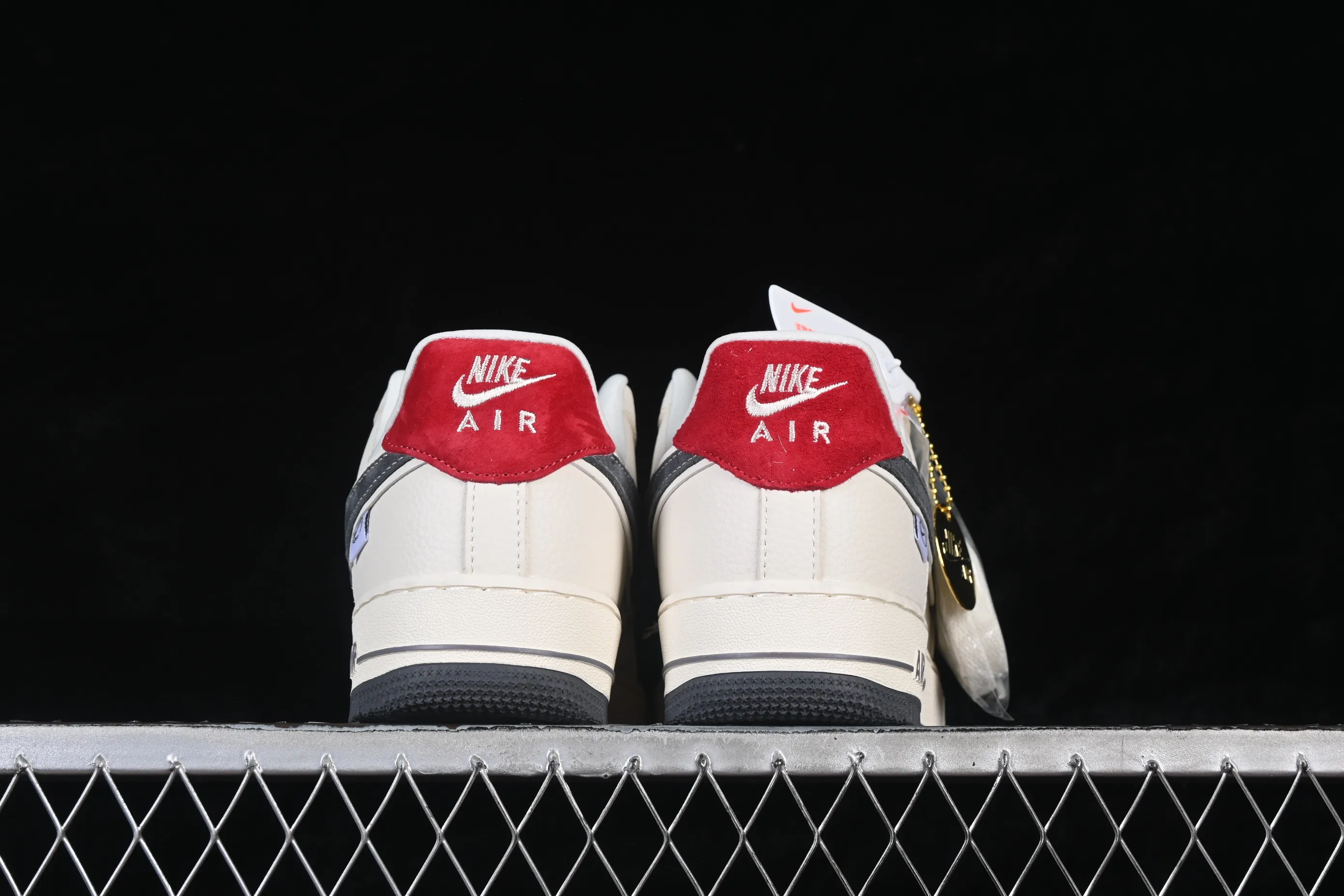 All Categories Nk Air Force 1 Air Force Series Nk Air Force 1 Low Air Force Low Nike Air Force 1'07 Low Beige Gray Red Pig Eight Leather Air Force One Low Casual Shoes DD1982-325